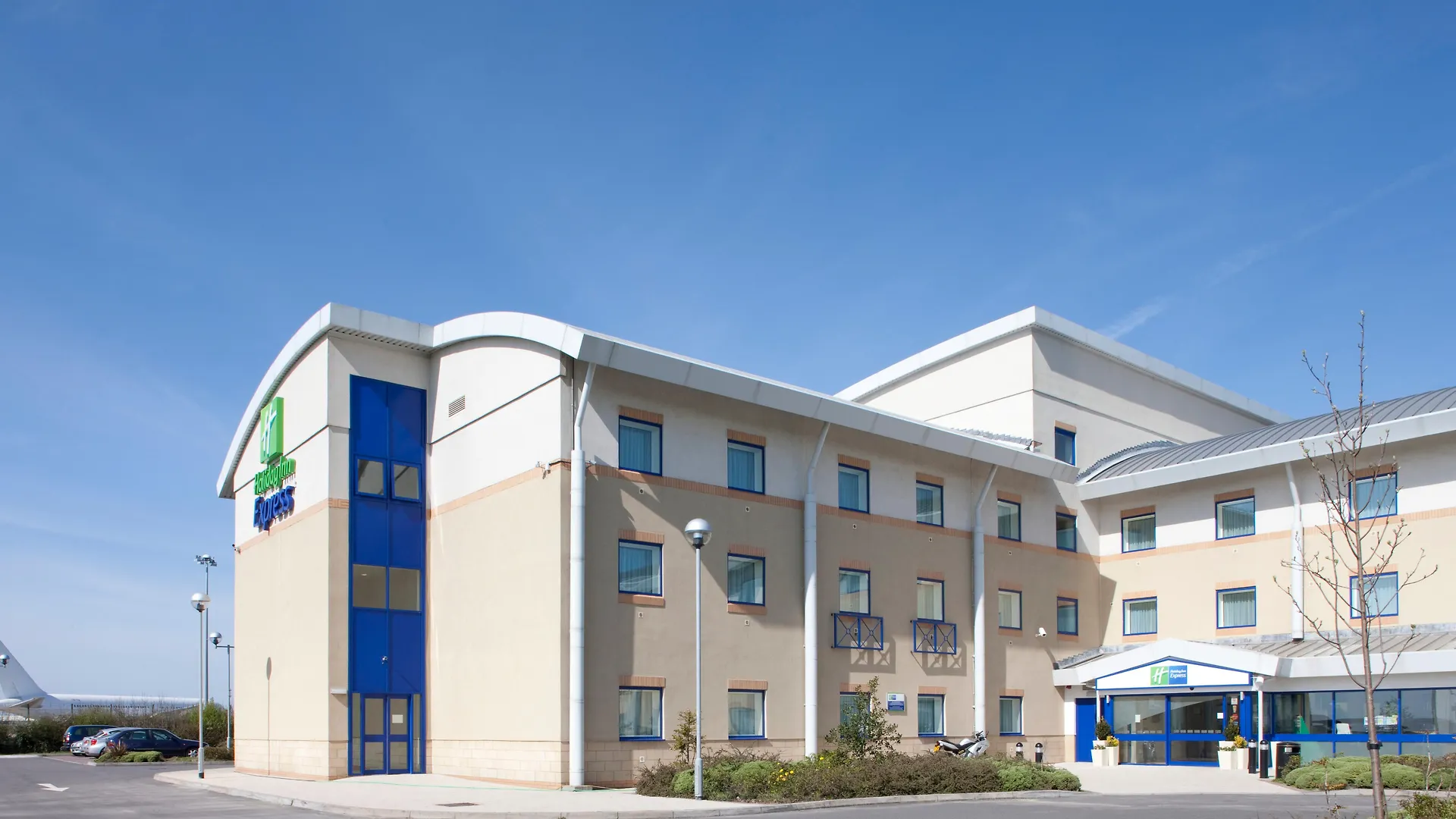 Holiday Inn Express Cardiff Airport, An Ihg Hotel location