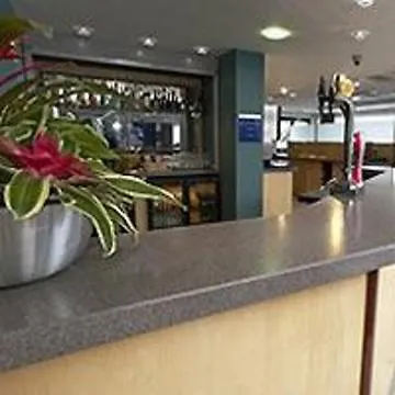 Holiday Inn Express Cardiff Airport, An Ihg Hotel